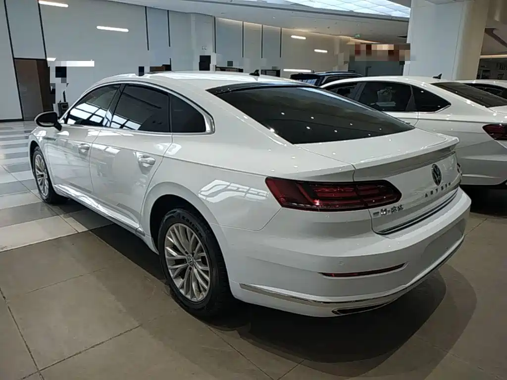 Volkswagen CC — фото 5