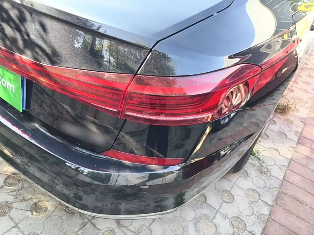 Volkswagen Passat — фото 8