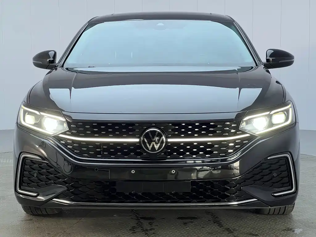 Volkswagen Passat — фото 2