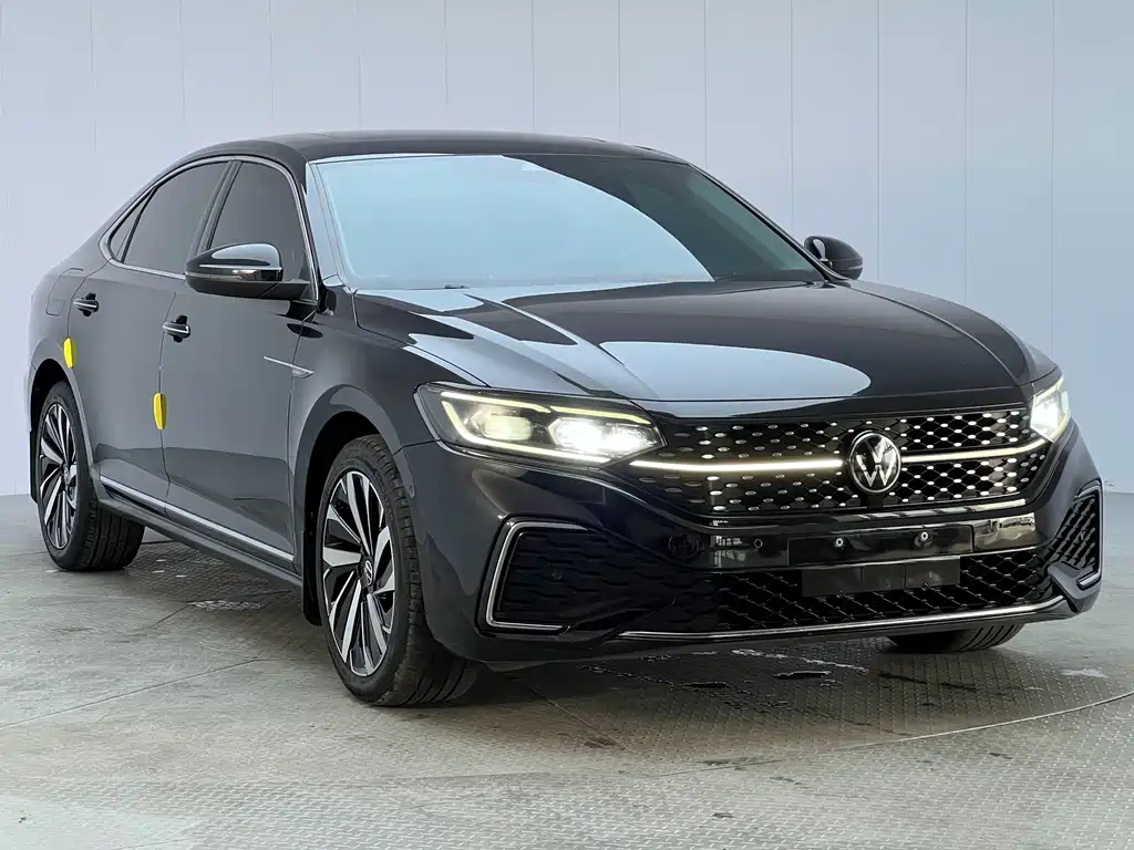 Volkswagen Passat — фото 3