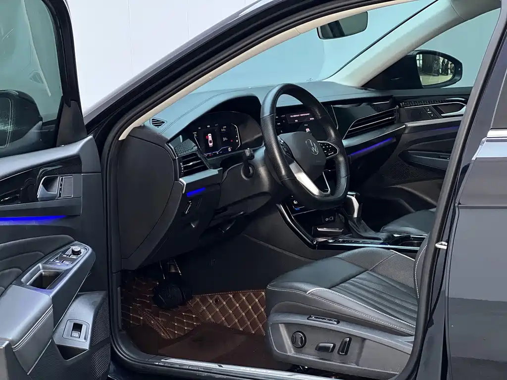 Volkswagen Passat — фото 8