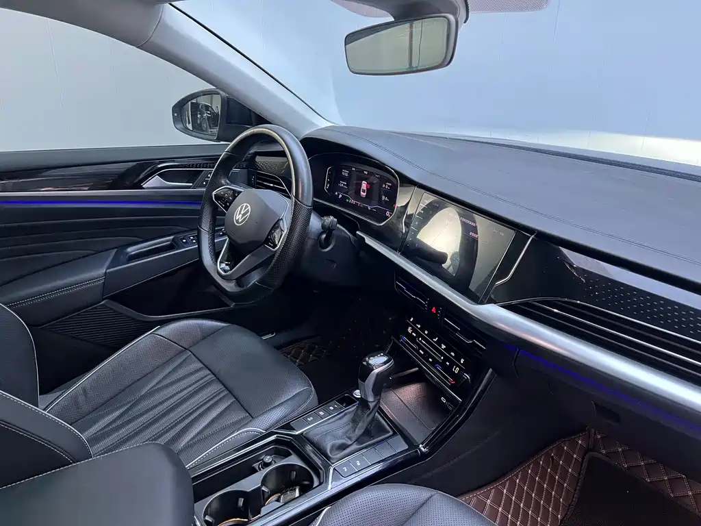 Volkswagen Passat — фото 9