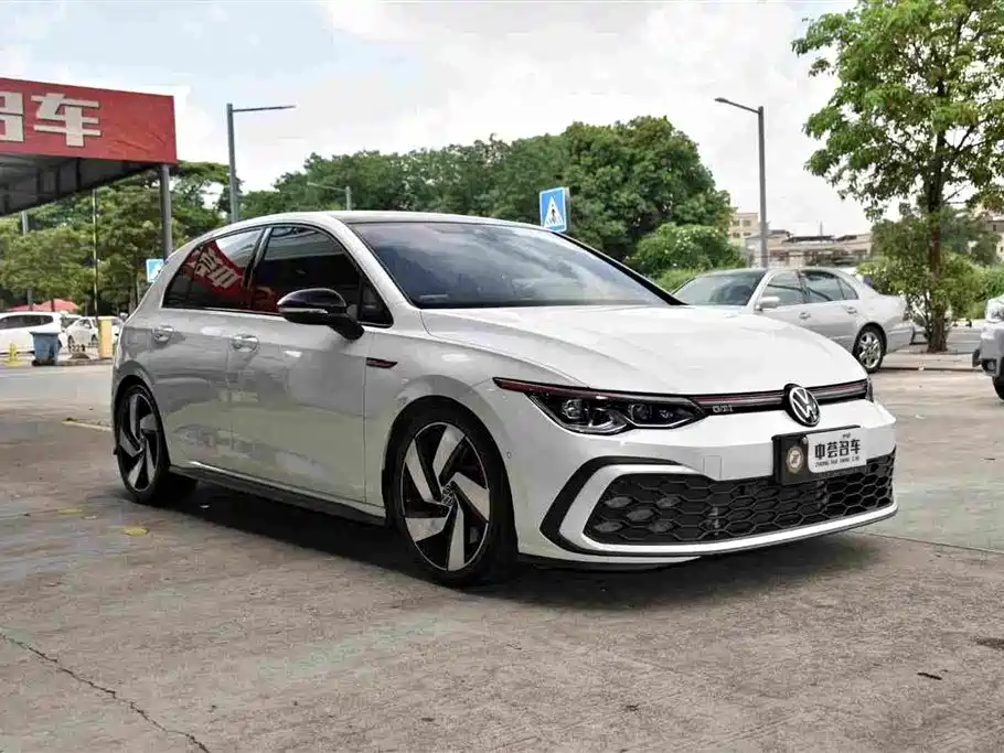 Volkswagen Golf GTI — фото 3