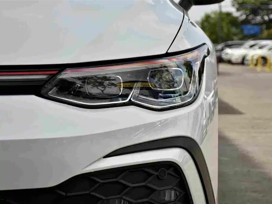 Volkswagen Golf GTI — фото 4