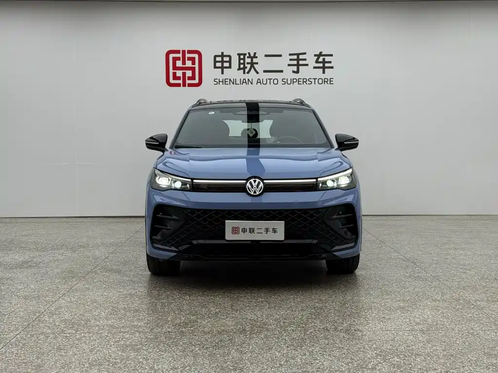 Volkswagen Tiguan L — фото 5