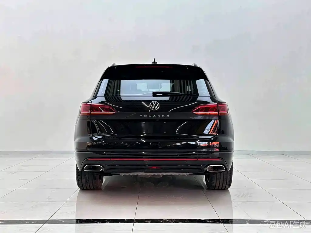 Volkswagen Touareg — фото 7