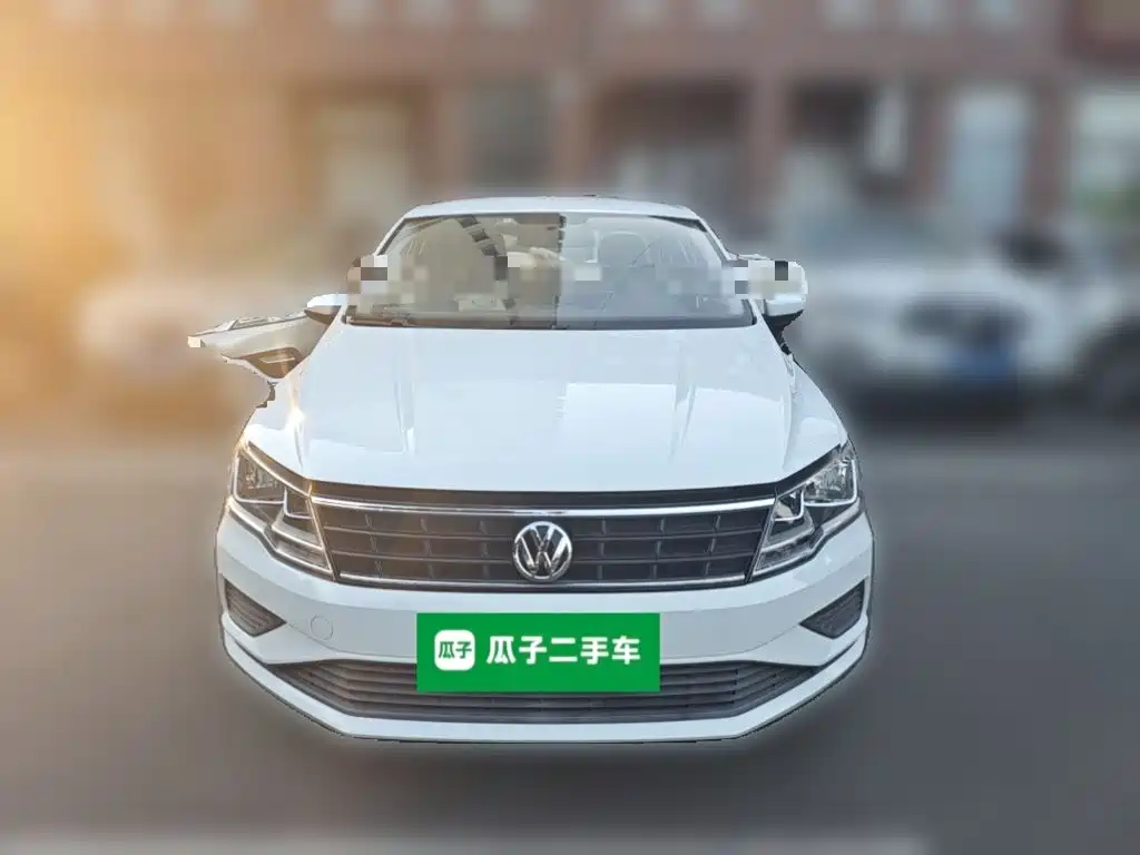 Volkswagen Jetta — фото 2