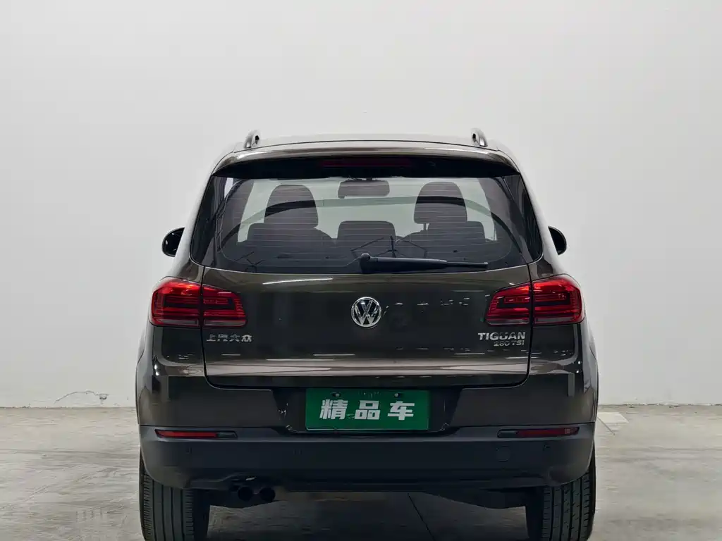 Volkswagen Tiguan — фото 5