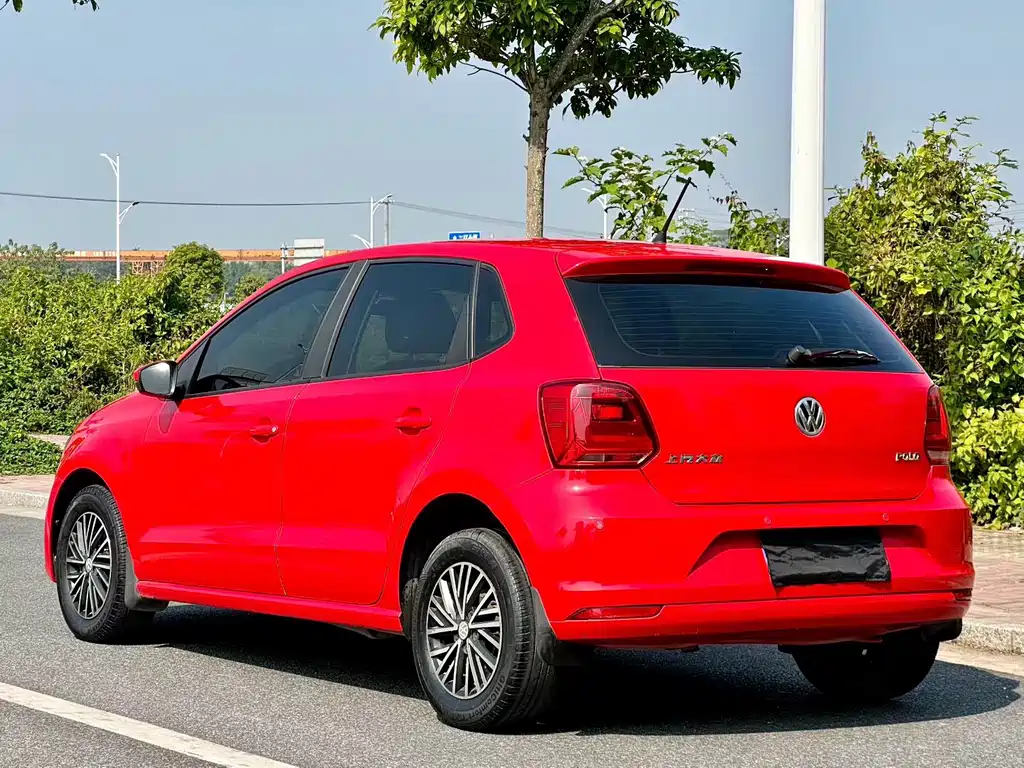 Volkswagen Polo — фото 3