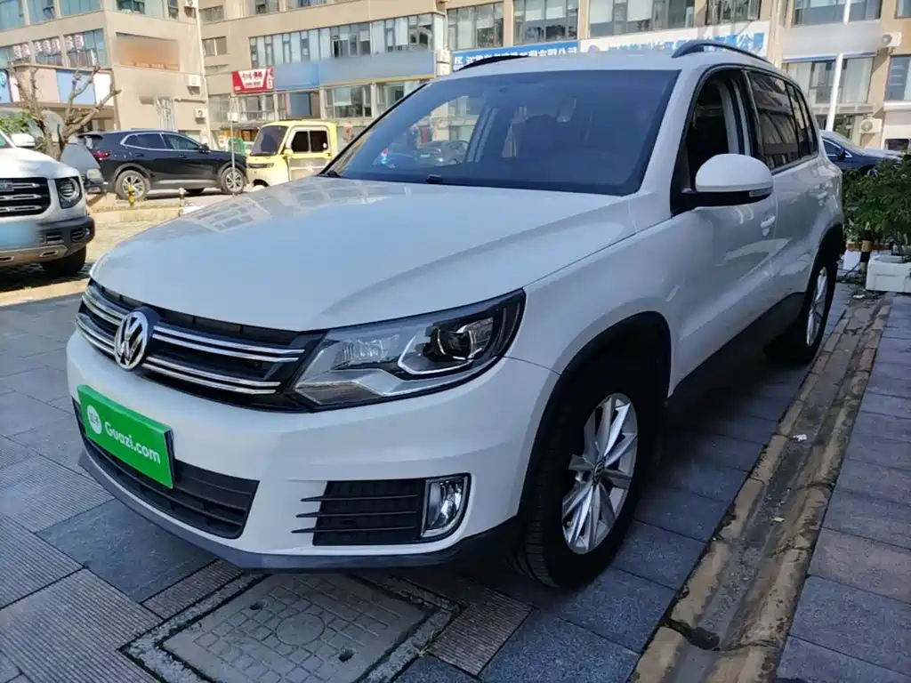 Volkswagen Tiguan — фото 2