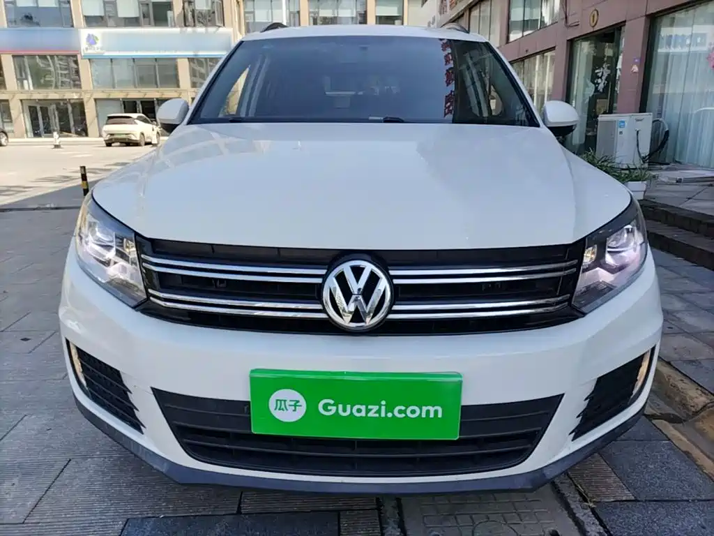 Volkswagen Tiguan — фото 3