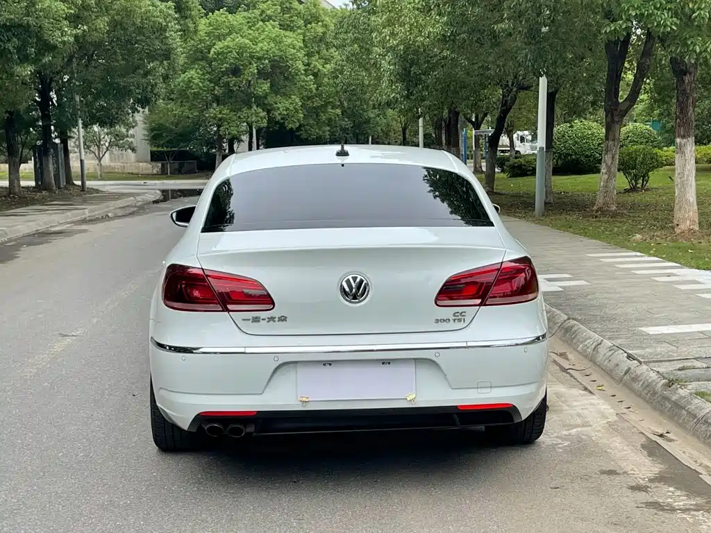 Volkswagen CC — фото 6