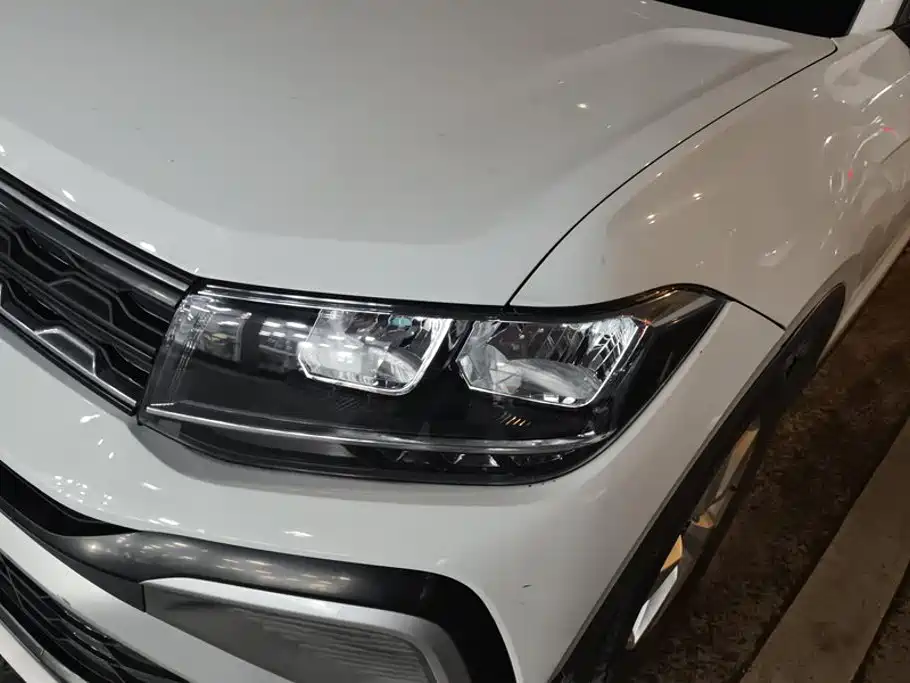 Volkswagen T-Cross — фото 5
