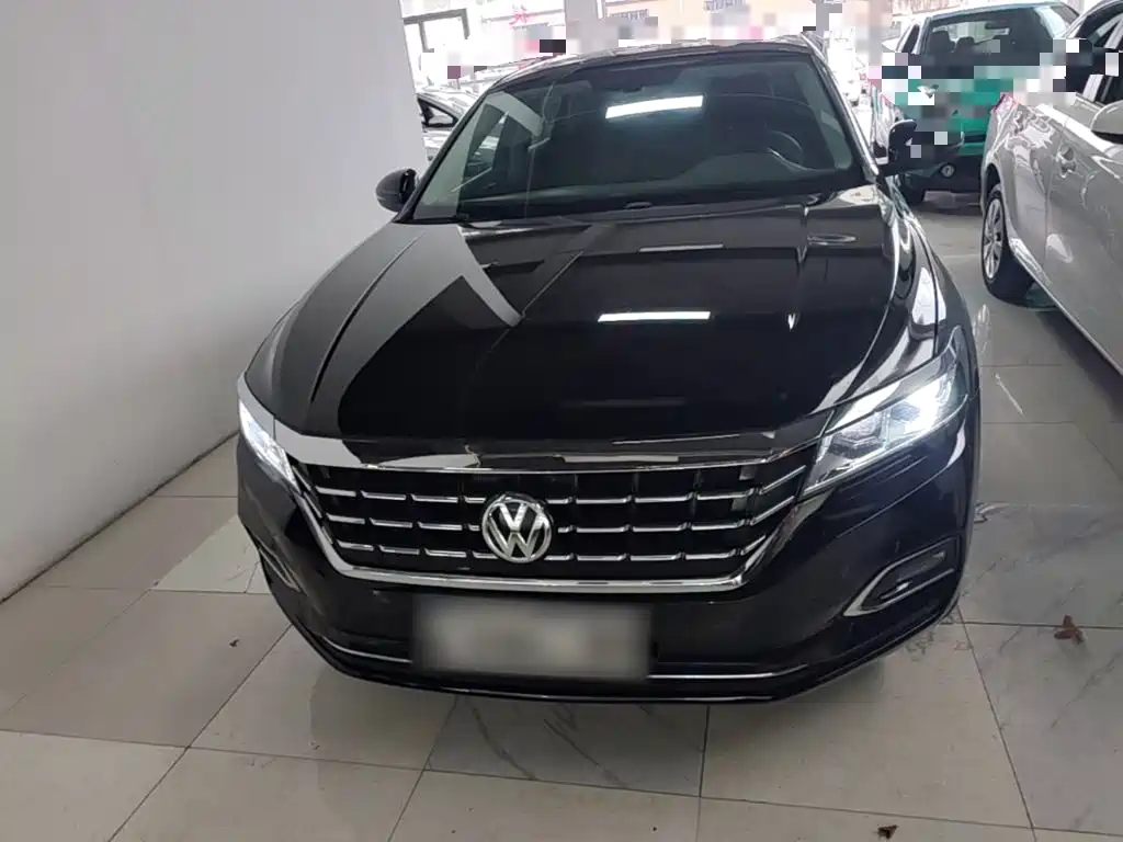 Volkswagen Passat — фото 3
