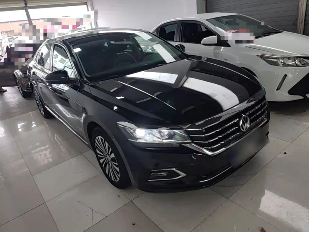 Volkswagen Passat — фото 4
