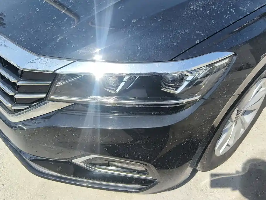 Volkswagen Passat — фото 5