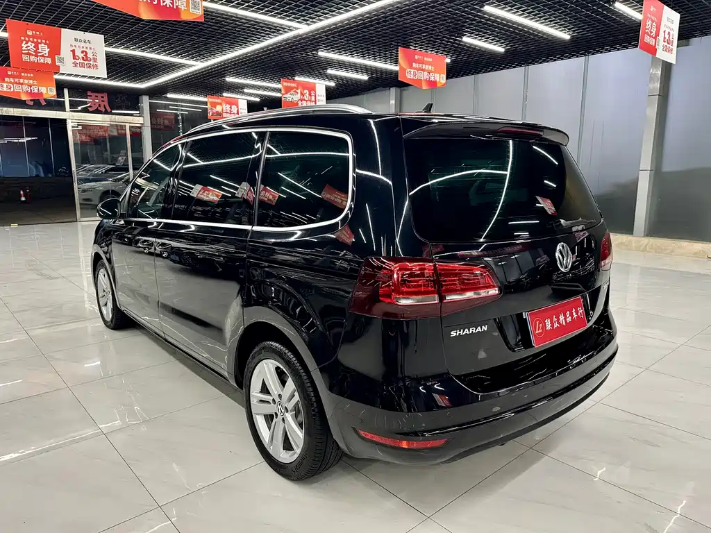 Volkswagen Sharan — фото 6