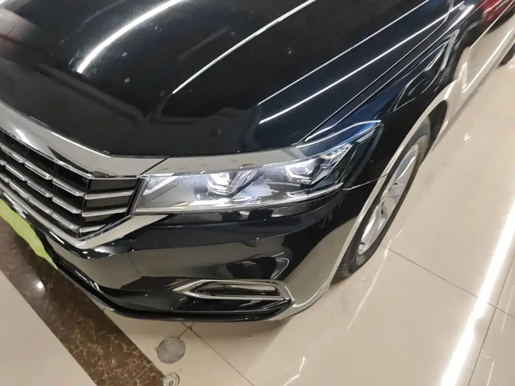 Volkswagen Passat — фото 24