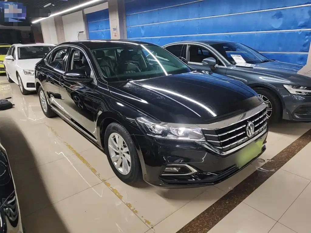 Volkswagen Passat — фото 4