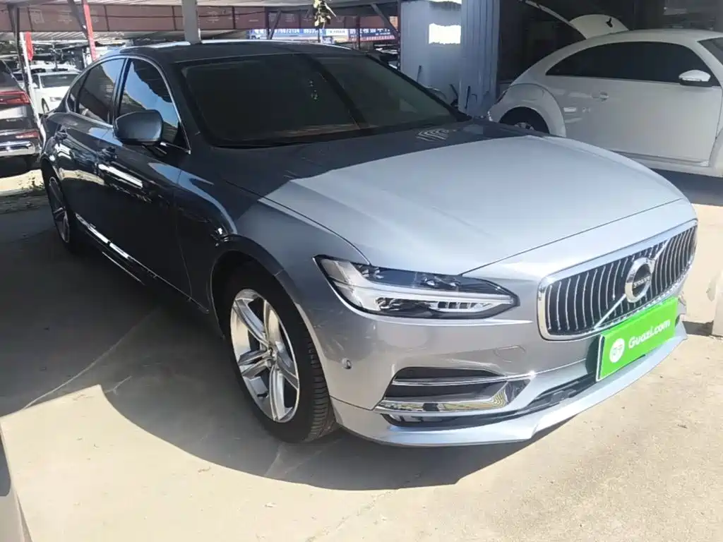 Volvo S90 — фото 4