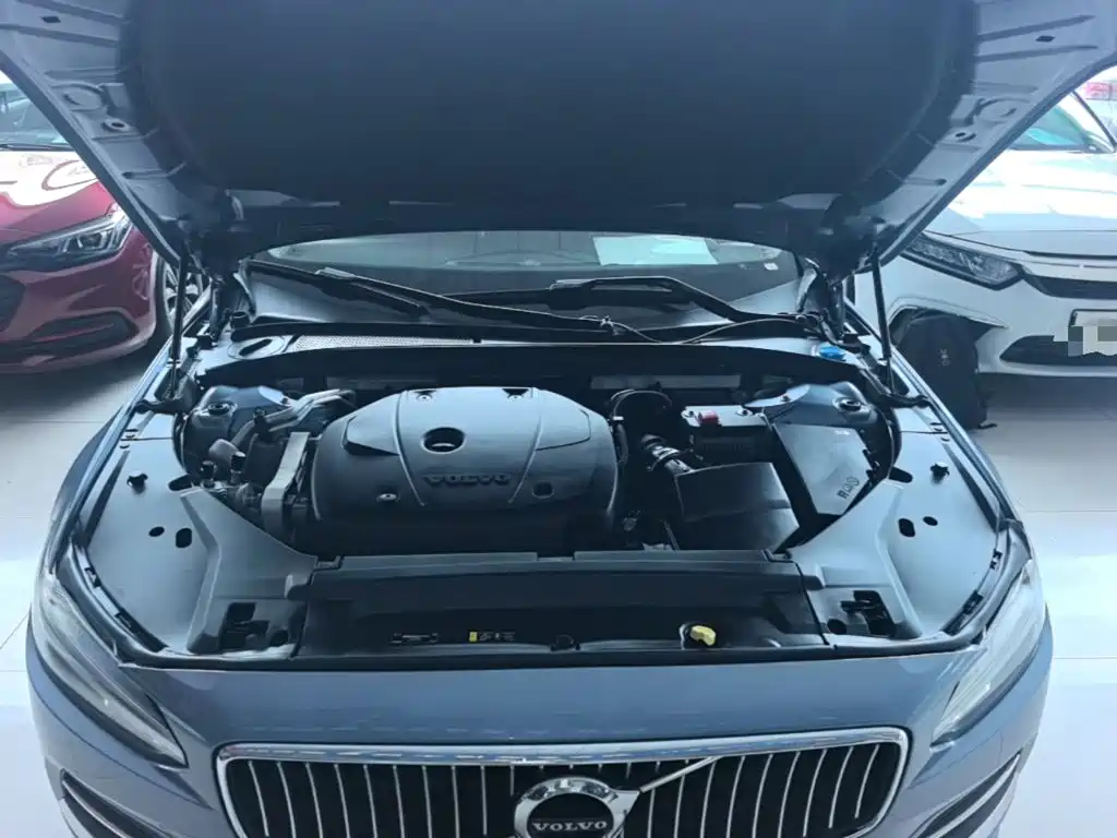 Volvo S90 — фото 20
