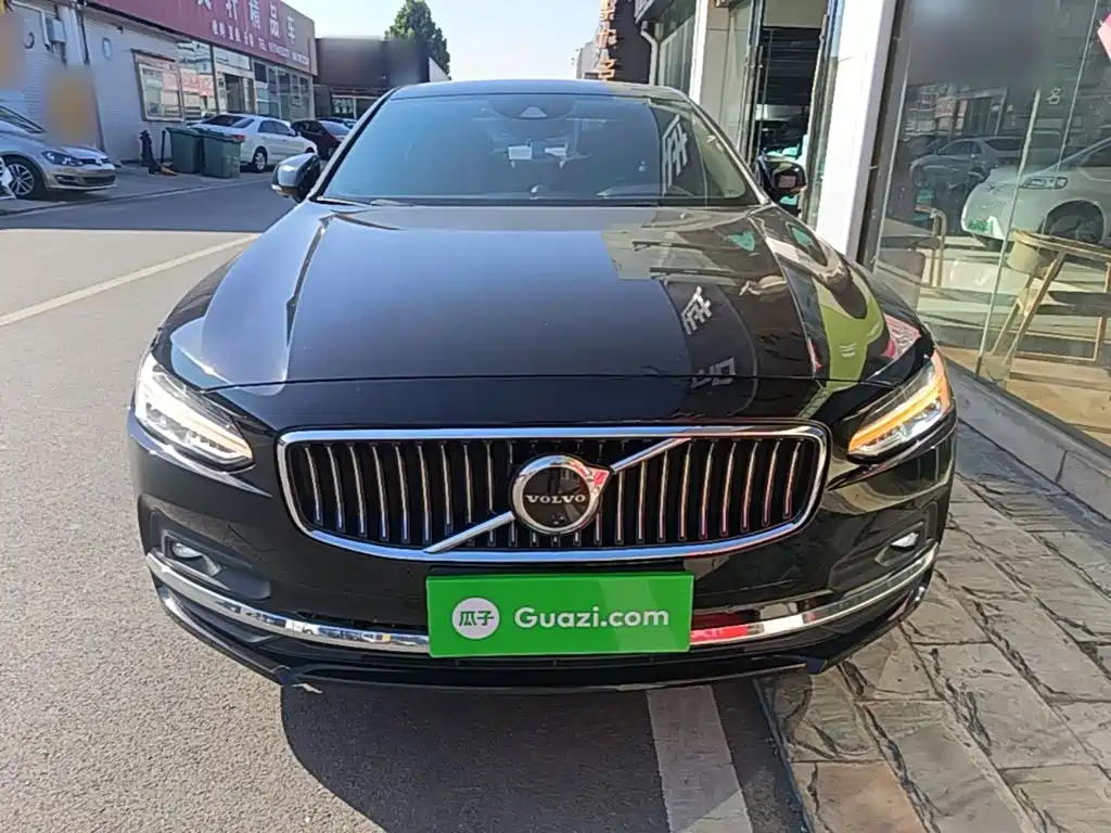 Volvo S90 — фото 3