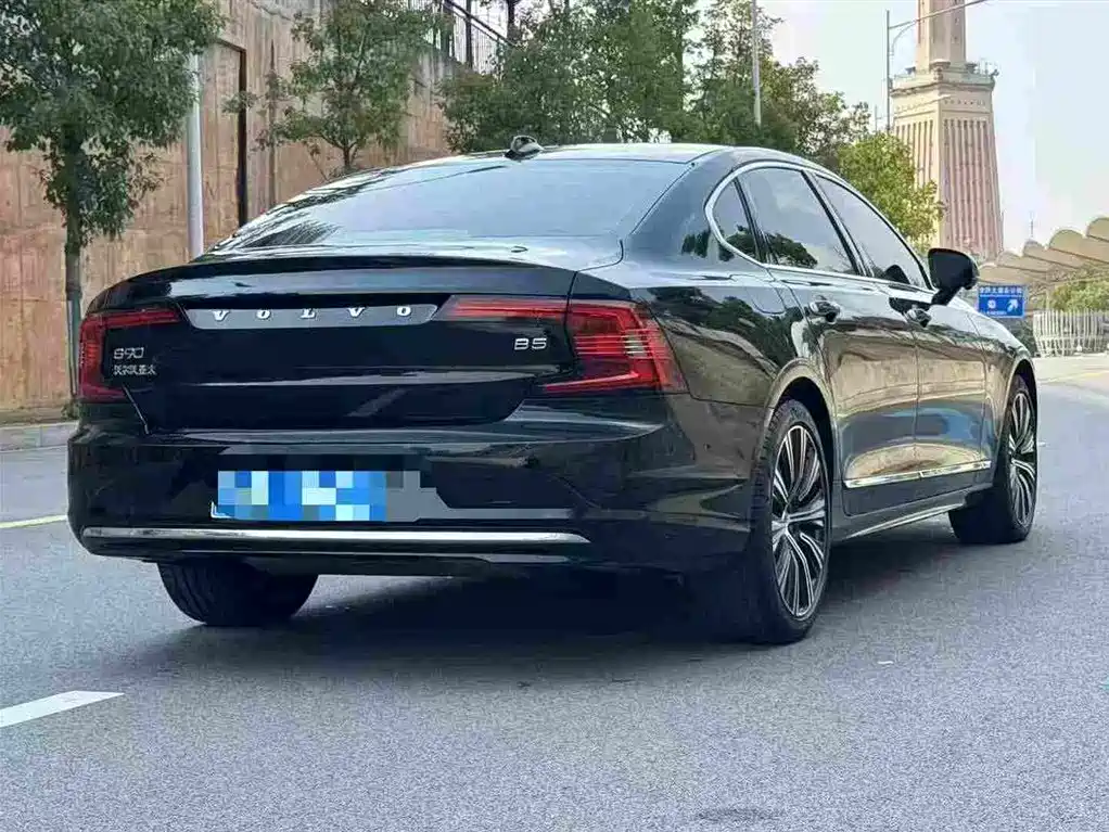 Volvo S90 — фото 7