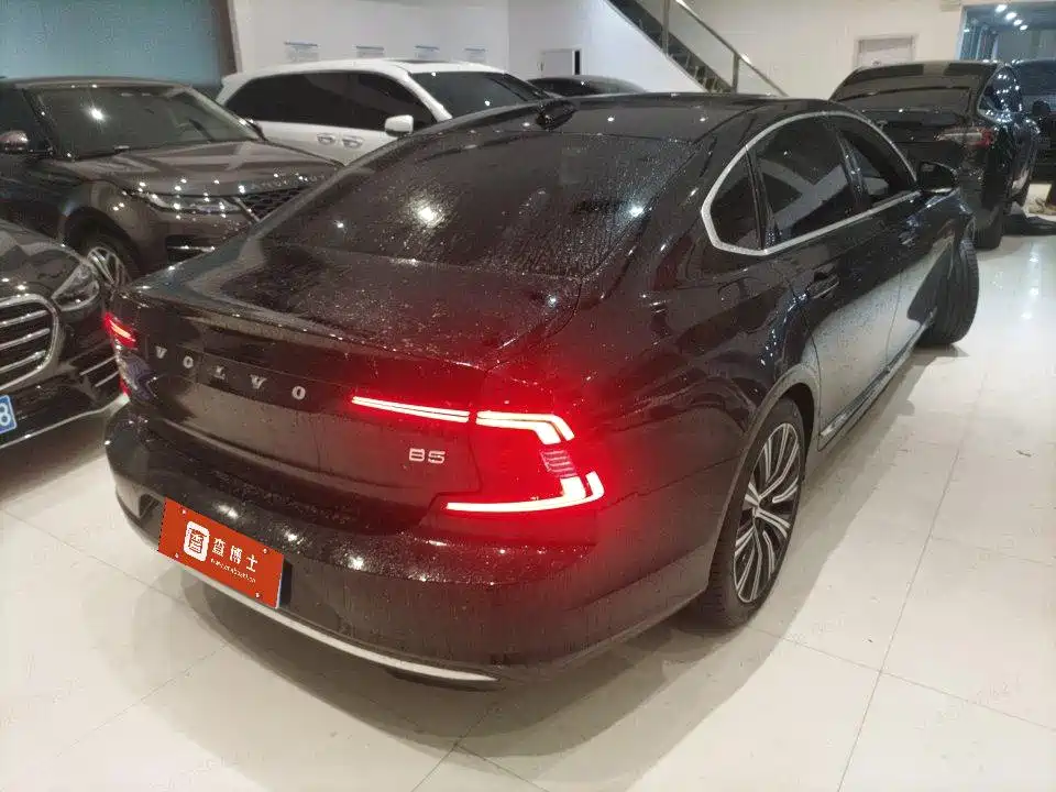 Volvo S90 — фото 10