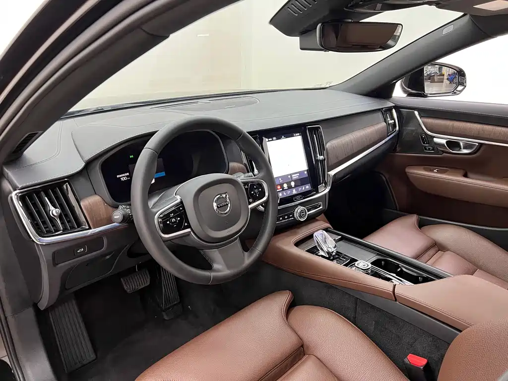 Volvo S90 — фото 4