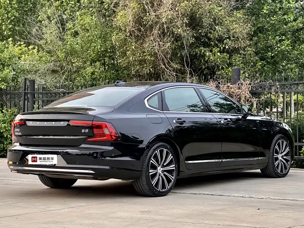 Volvo S90 — фото 8