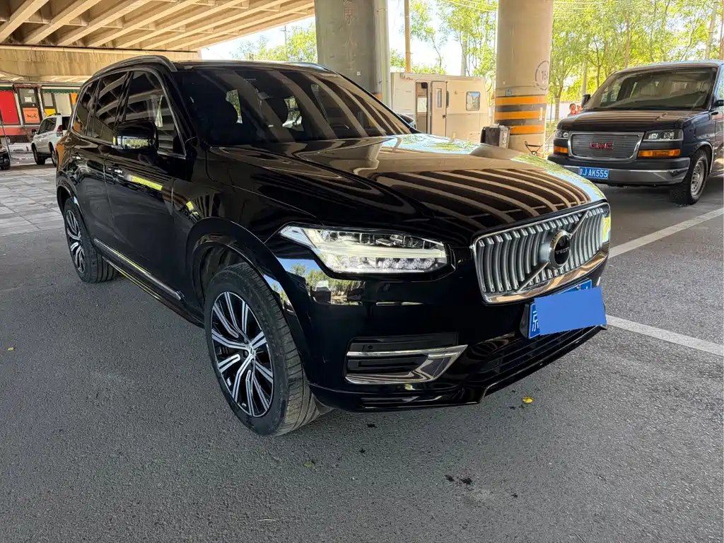 Volvo XC90 — фото 5
