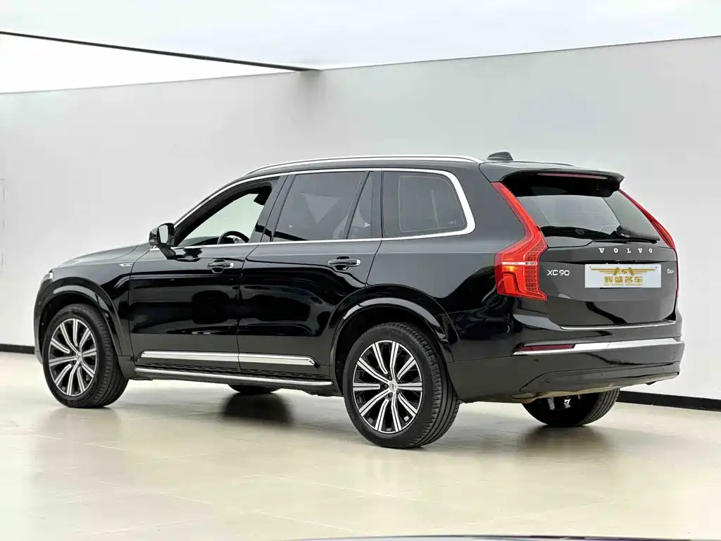 Volvo XC90 — фото 3