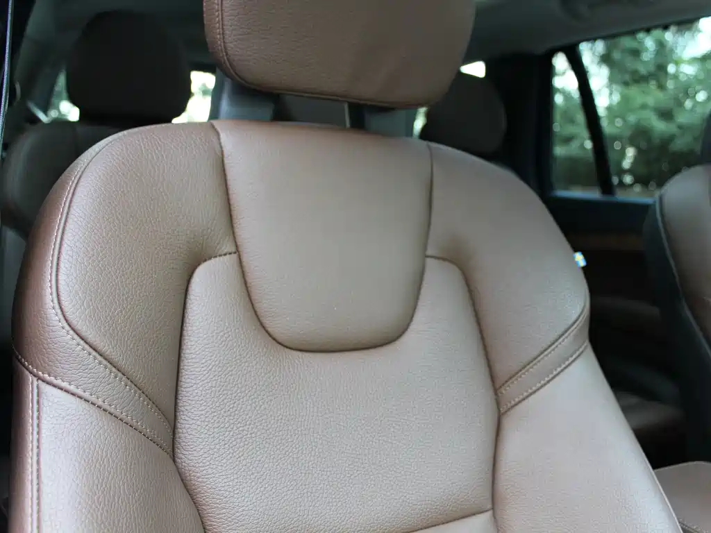 Volvo XC90 — фото 22