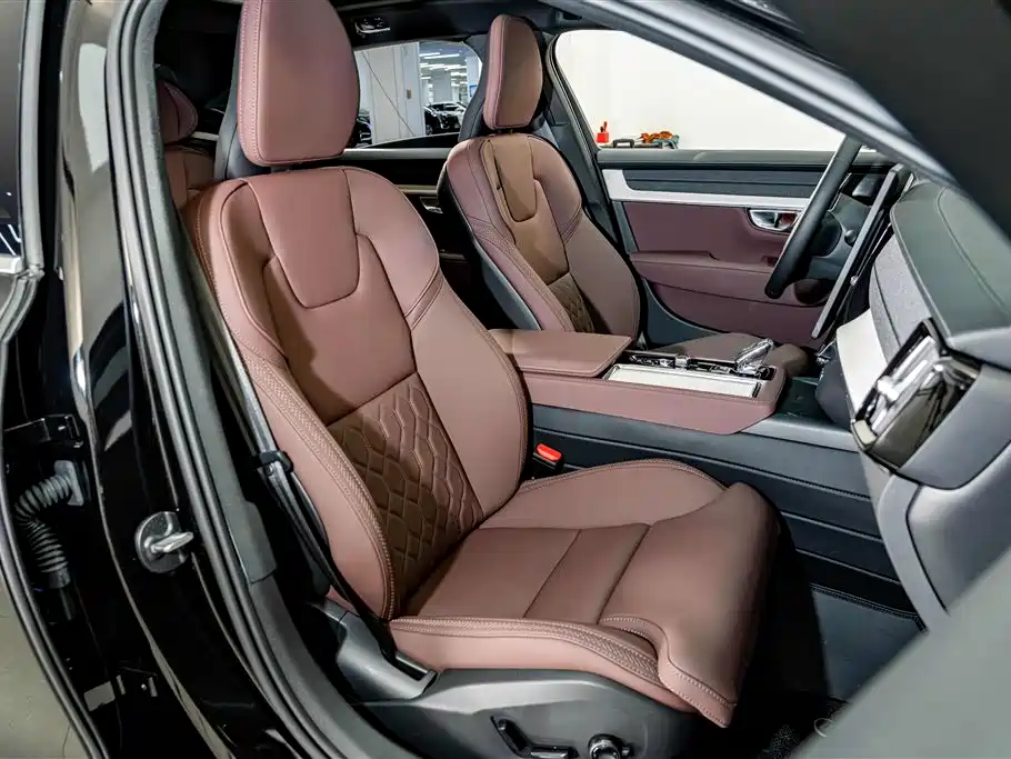 Volvo S90 — фото 20