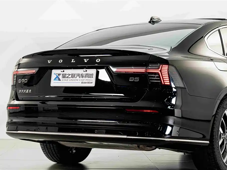 Volvo S90 — фото 7