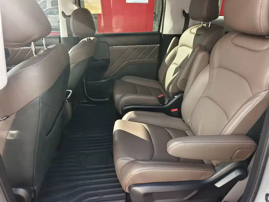 Wuling Xingguang 730 New Energy — фото 6