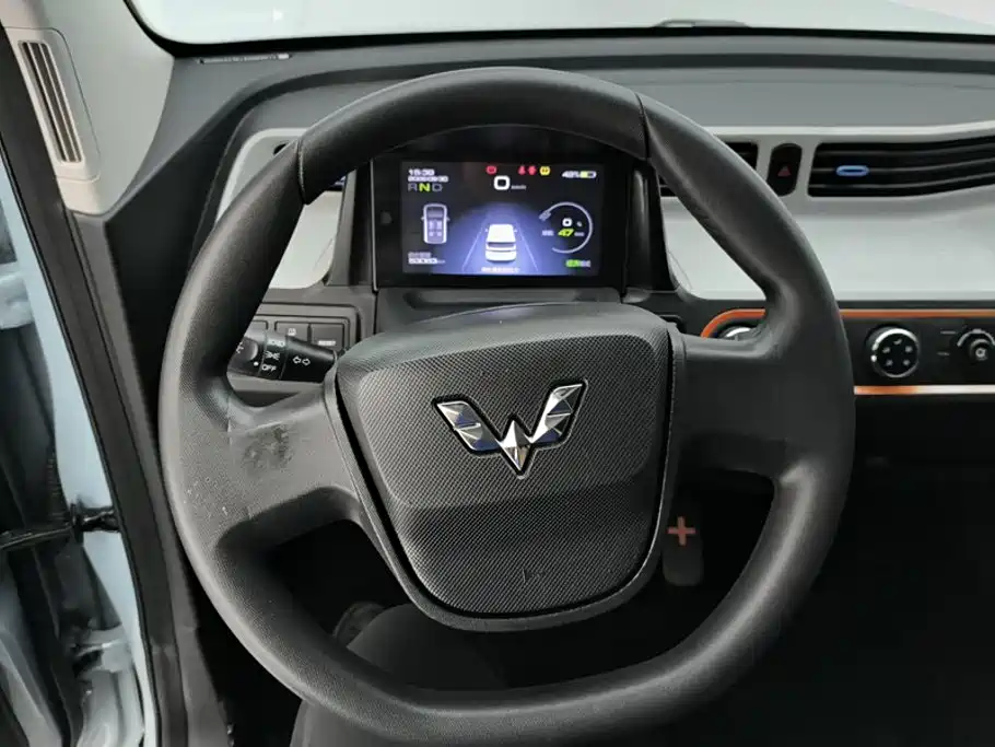 Wuling MINIEV — фото 15