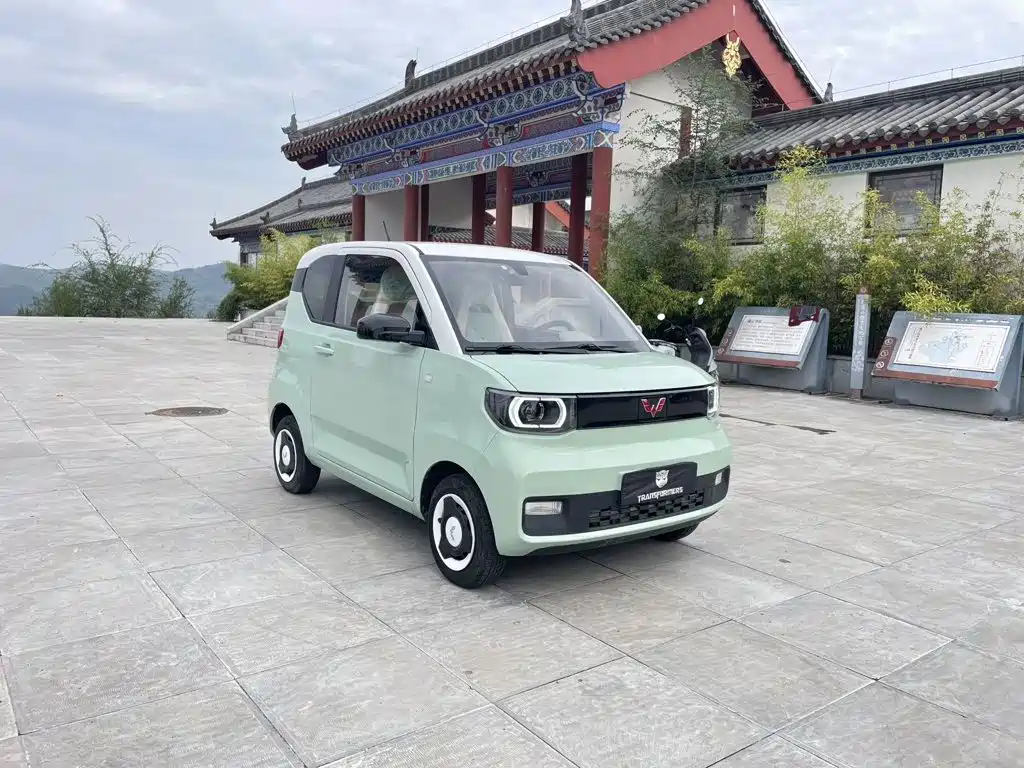 Wuling MINIEV — фото 3