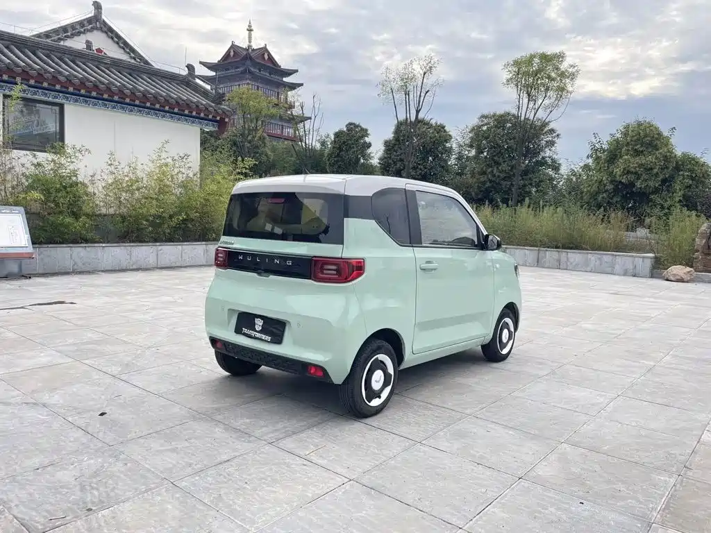 Wuling MINIEV — фото 9