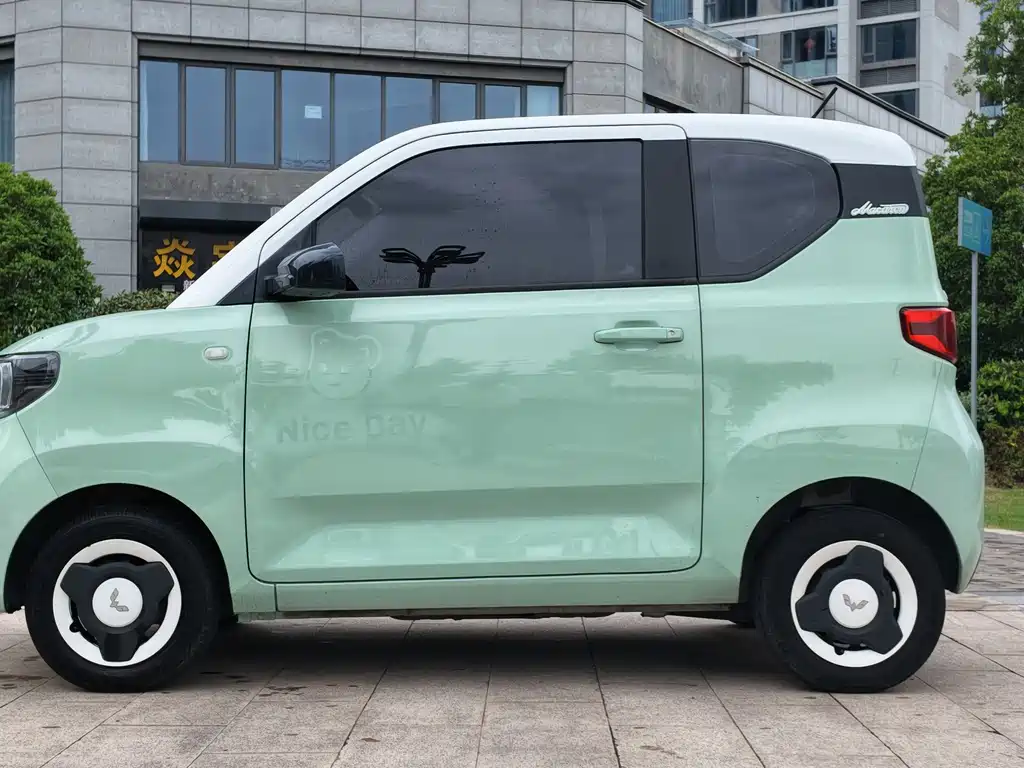 Wuling MINIEV — фото 3