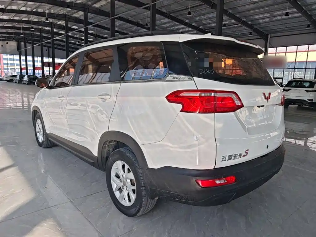 Wuling Hongguang S3 — фото 5