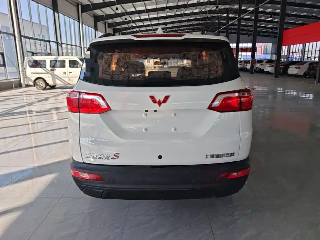 Wuling Hongguang S3 — фото 6