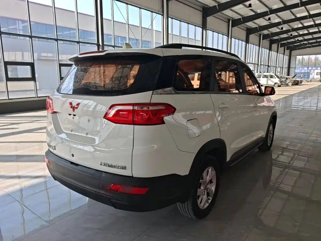 Wuling Hongguang S3 — фото 7