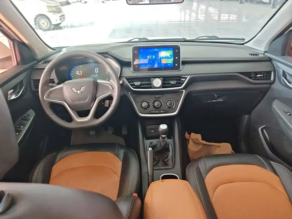 Wuling Hongguang S3 — фото 10