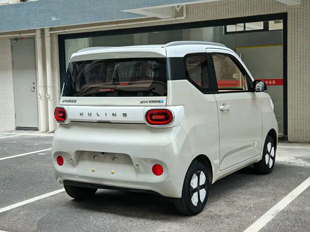 Wuling MINIEV — фото 7