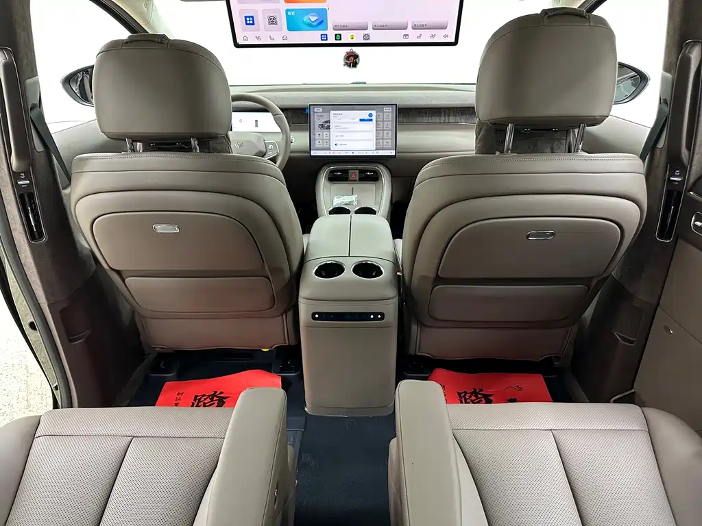 ARCFOX Wendao V9 — фото 23