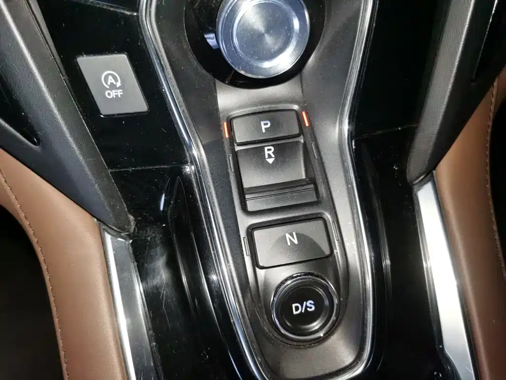 Acura RDX — фото 15