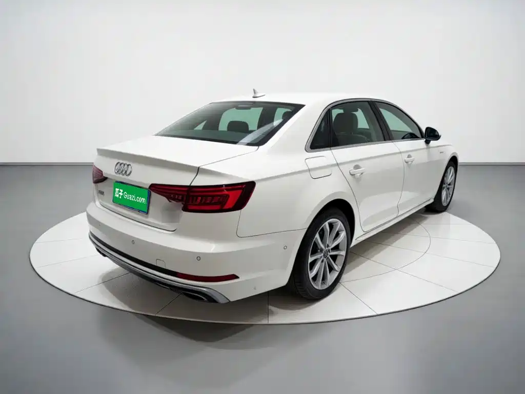 Audi A4L — фото 6