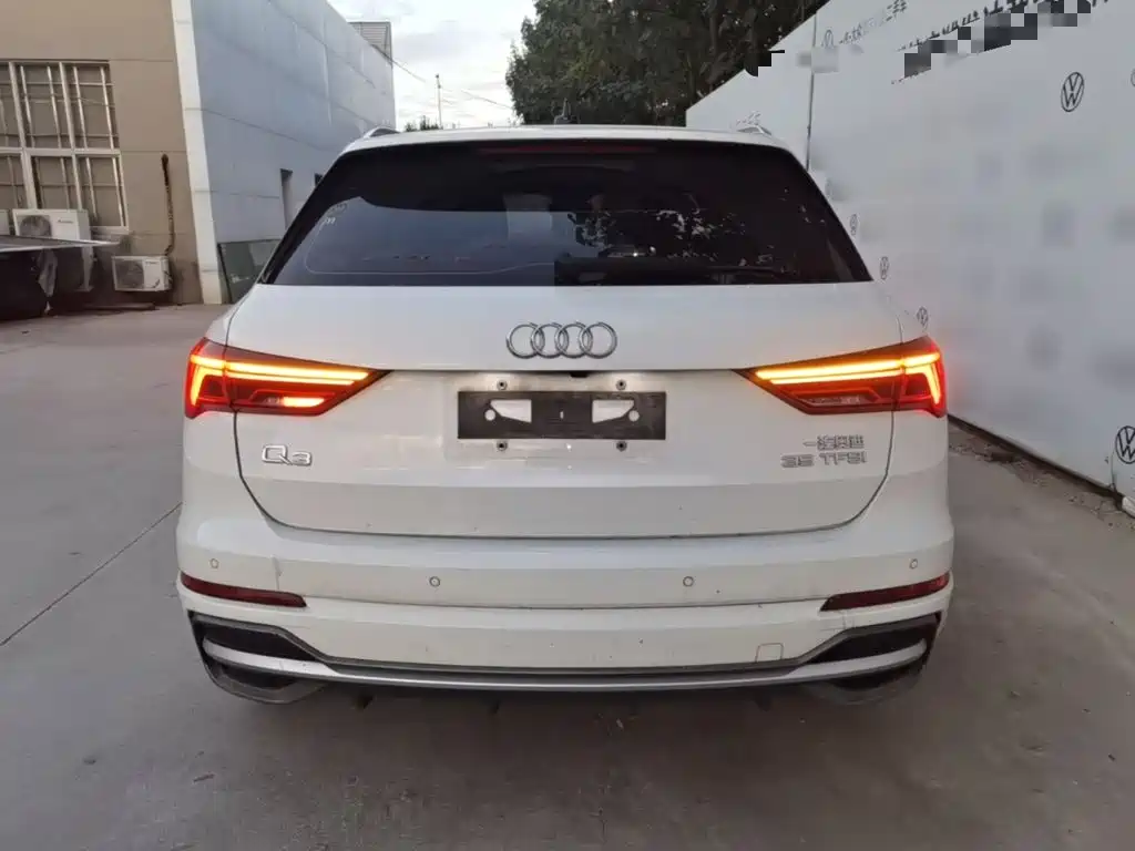 Audi Q3 — фото 6