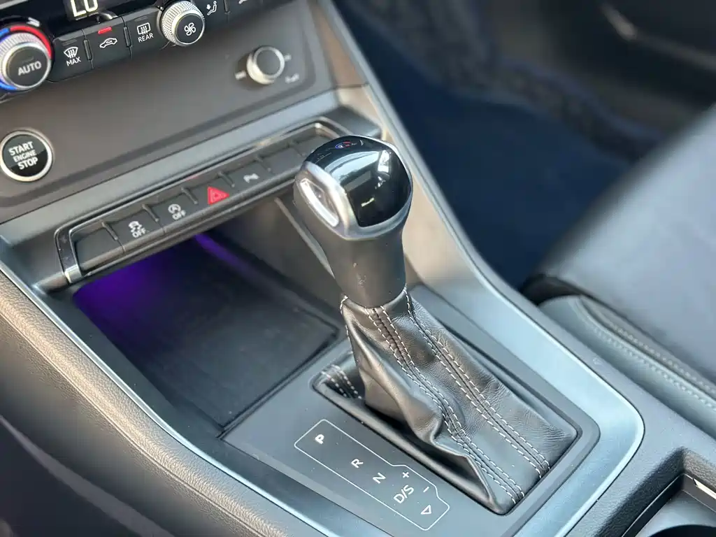 Audi Q3 Sportback — фото 11